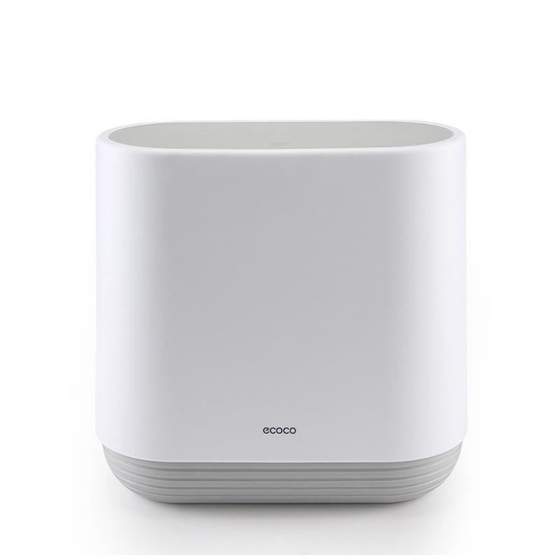 Pressing type trash can